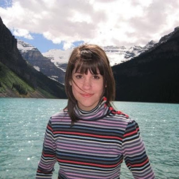 Meet your Posher, Chloe - Picture 1 of 1